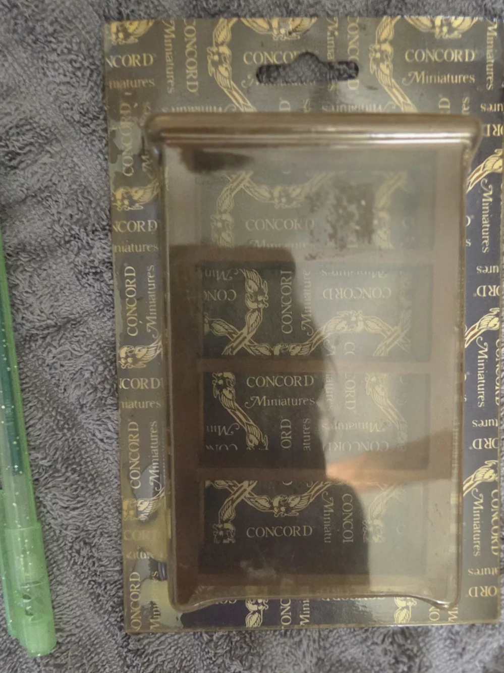 Vintage concord miniatures dollhouse bookcase 1:12